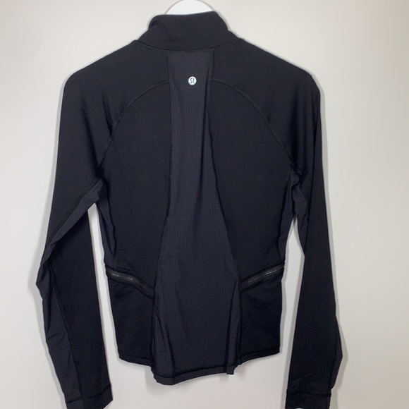 Lululemon jacket black slim fitting - Picture 3 of 4